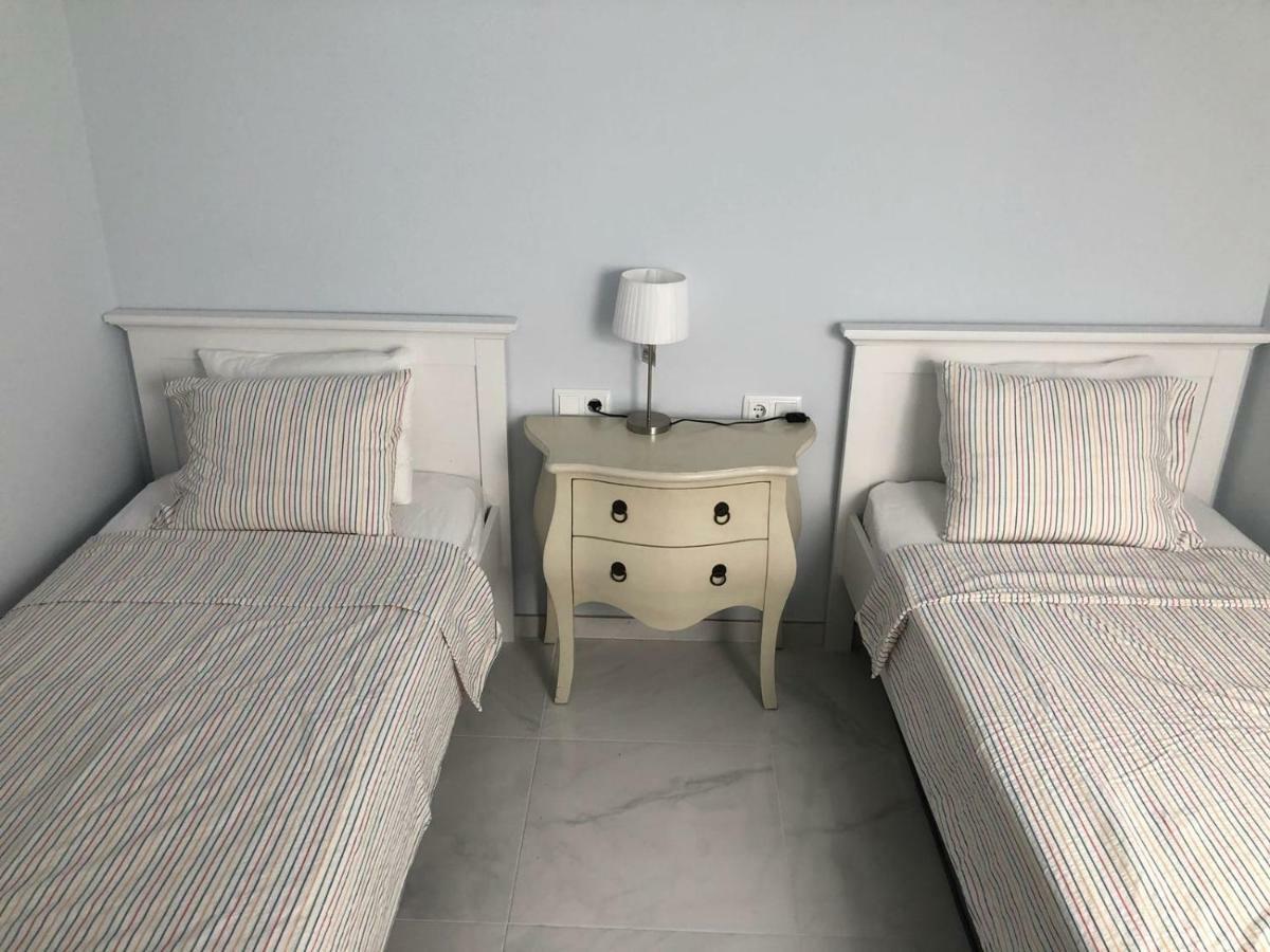 2 Bedroom Apartment In The Old Town, Close To The Beach L' Escala Eksteriør bilde